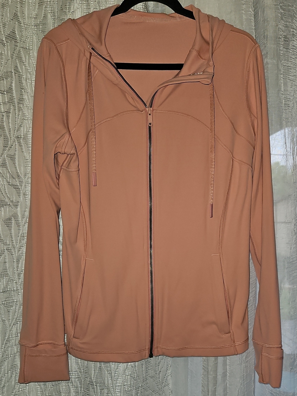 Lululemon Women's Zip-Up Hooded Jacket in Dusty Rose